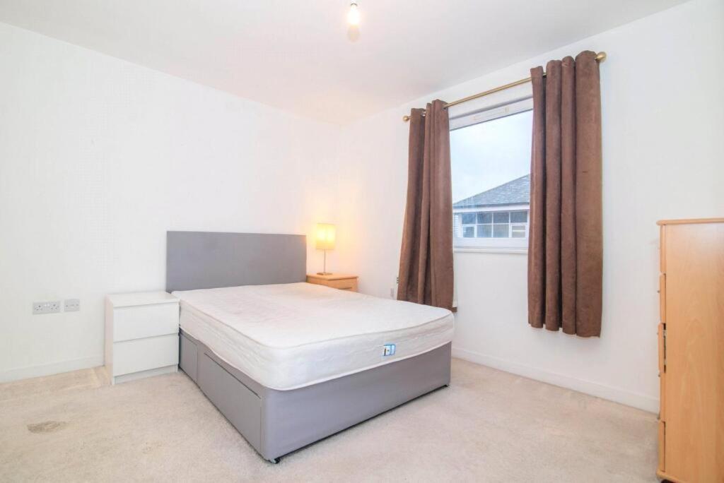 Buick House, Kingston Upon Thames Apartment *
